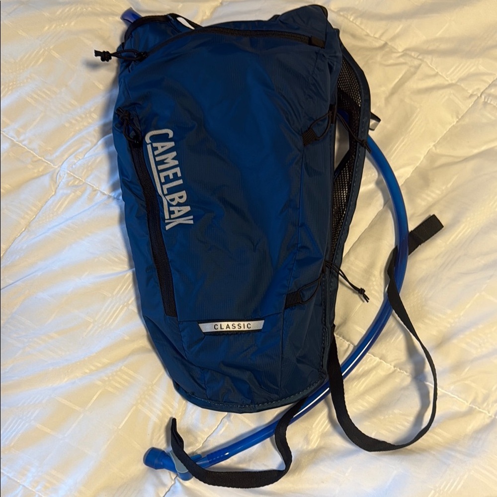 CamelBak Classic Navy Hydration Backpack